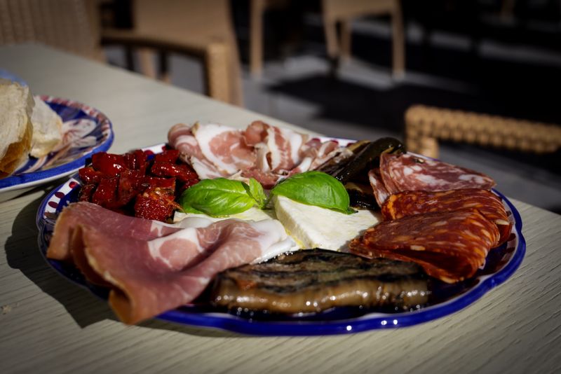 Italian antipasto salad