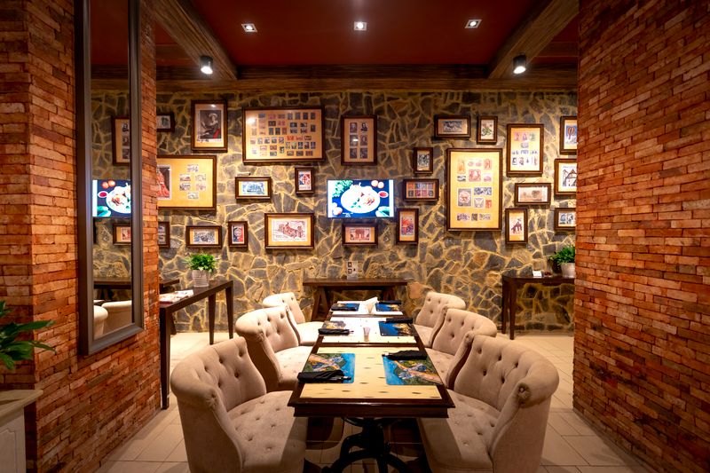 Pequod's pizza deep dish featured promotion — caramelized crust pizza